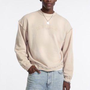 GUESS Originals Eco Boxy Applique Crewneck - Beige
