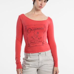 GUESS Originals Off-the-Shoulder Tee - Red