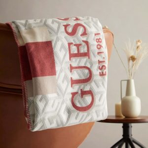 Fleece G Cube Blanket - White