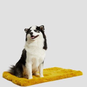 Faux-Fur Pet Carpet - Yellow